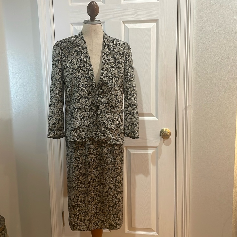 CHAUS Petites jacket blazer suit skirt floral Black white vintage womens size 4P